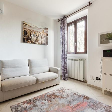 Milan Rogoredo - Bright Apartment Exterior photo